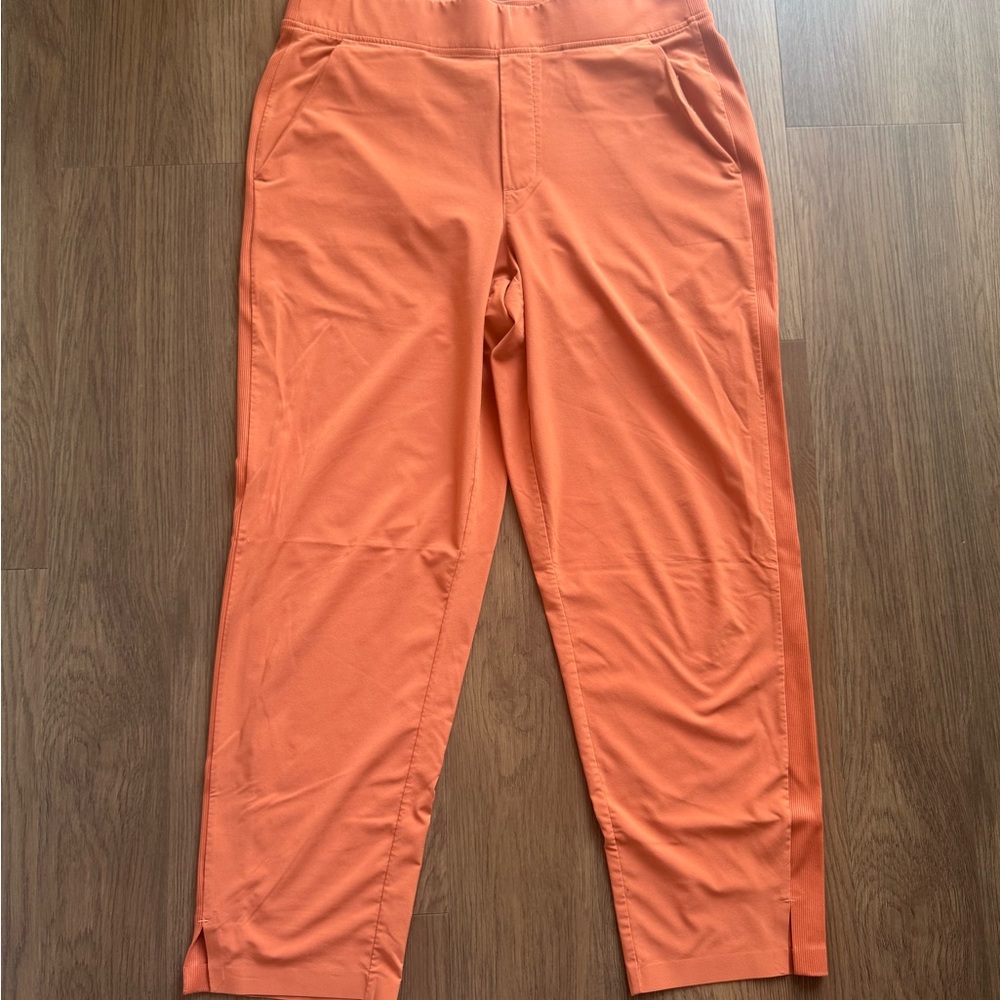Athleta Vibrant Orange Cropped Pants size 12